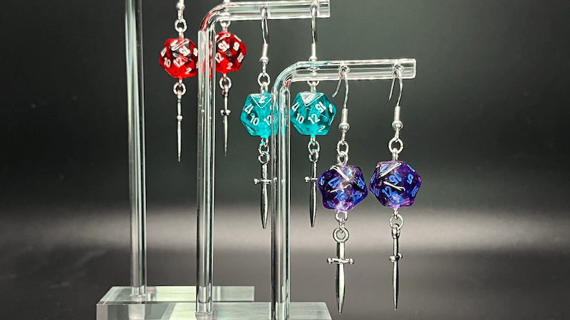 Fireinc Designs: Earrings d20 Purple